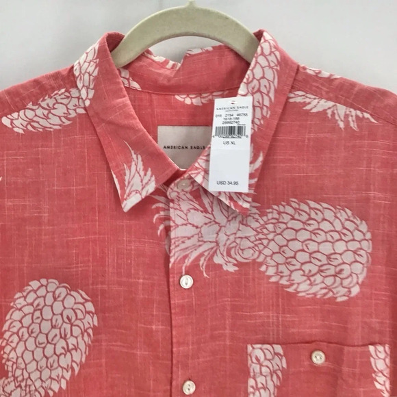 American Eagle Men’s Hawaiian Pineapple Coral Short Sleeve Shirt NWT Size XL - Picture 4 of 7